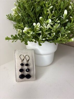 Vintage Black Faceted Bead Drop Earrings Gold Tone Leverback Triple Tier